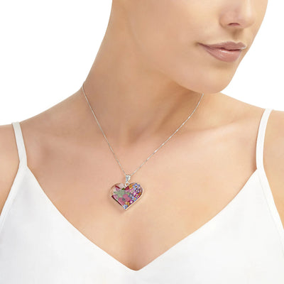 Collar de corazón de flor real de Shrieking Violet Colgante de plata esterlina hecho a mano con flores reales. Regalo genial para los amantes de la naturaleza.
