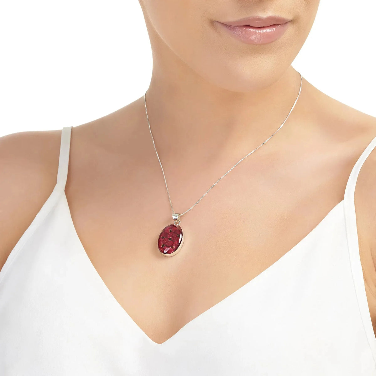Poppy Oval Pendant Necklace